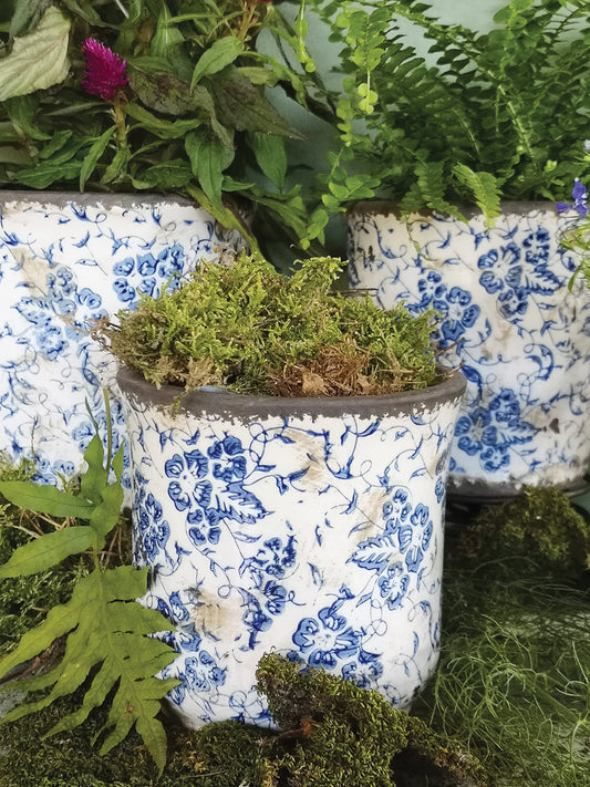 Petite flower pot